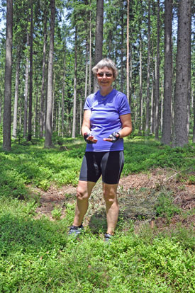 kirsten pluker bl&aring;b&aelig;r